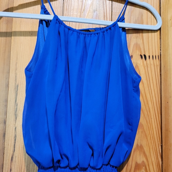 Elegant Blue Sleeveless Dress - Picture 5 of 8